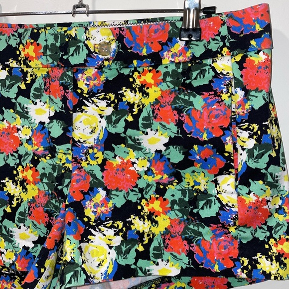 J.Crew Floral Printed Shorts - Picture 4 of 5
